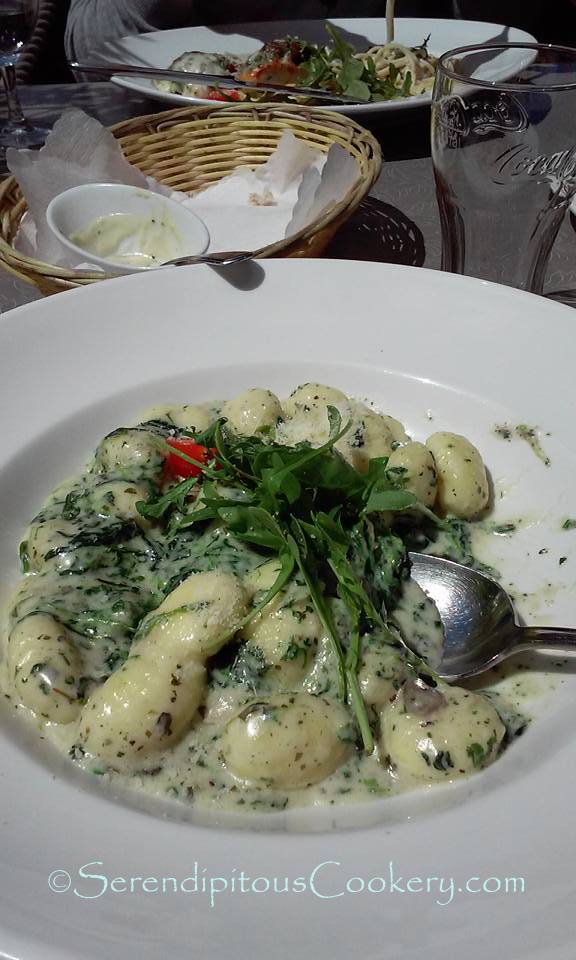 11703276_10205986449794811_9066615236102579637_n